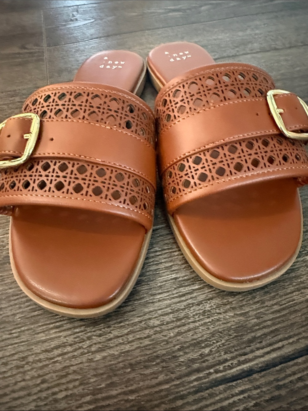 a new day NWOT Cognac Brown Slide Sandals with Gold Buckle 6 1/2 - Picture 4 of 7